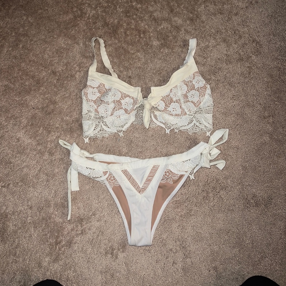 For love and lemons swim